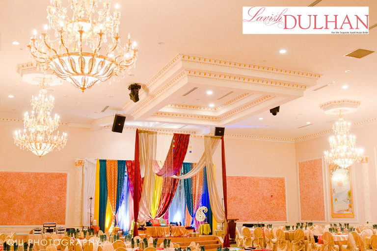 2. Lavish Dulhan Qiu Photography Chandni Banquet Hall Wedding